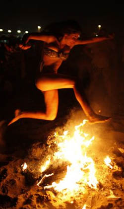 san-juan-rituals.jpg (35 KB)